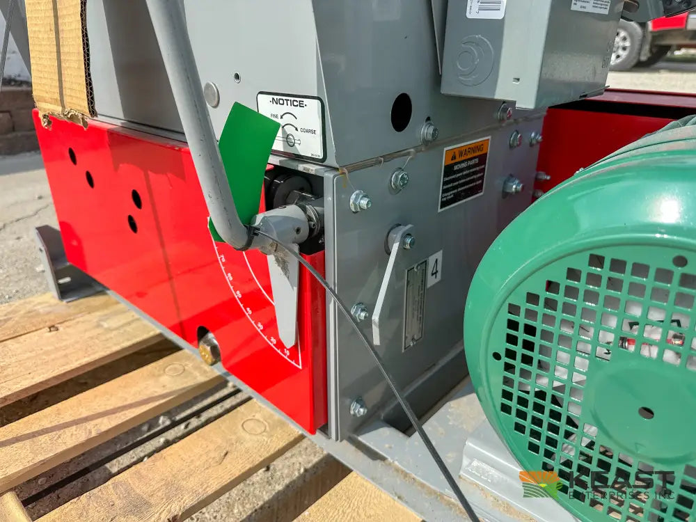 Automatic LPE500 Electric Roller Mill - 10 HP Motor Up to 450 Bushels Per Hour Roller Mills