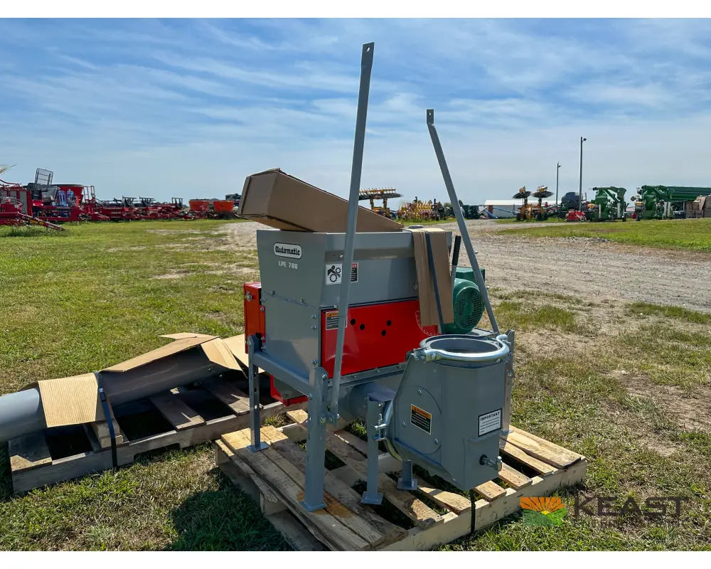 Automatic LPE700 Electric Roller Mill 10 HP Motor Up to 700 Bushels Per Hour Roller Mills