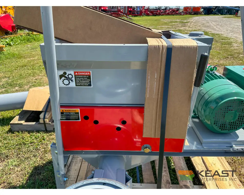 Automatic LPE700 Electric Roller Mill 10 HP Motor Up to 700 Bushels Per Hour Roller Mills