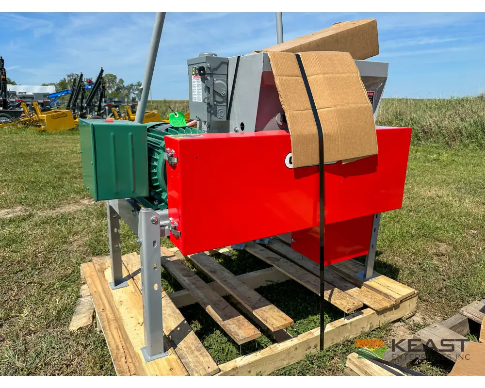 Automatic LPE700 Electric Roller Mill 10 HP Motor Up to 700 Bushels Per Hour Roller Mills