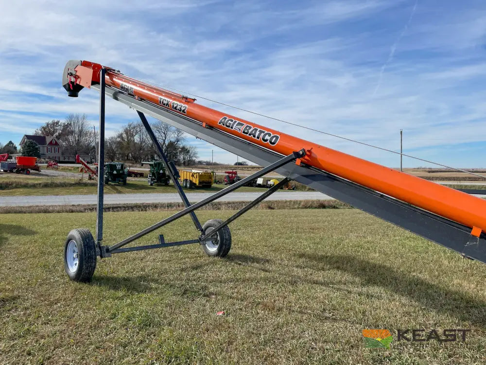 Batco 1232 Electric Belt Conveyor – 32′ Length 12″ Belt Up to 2,400 BPH Capacity Conveyors