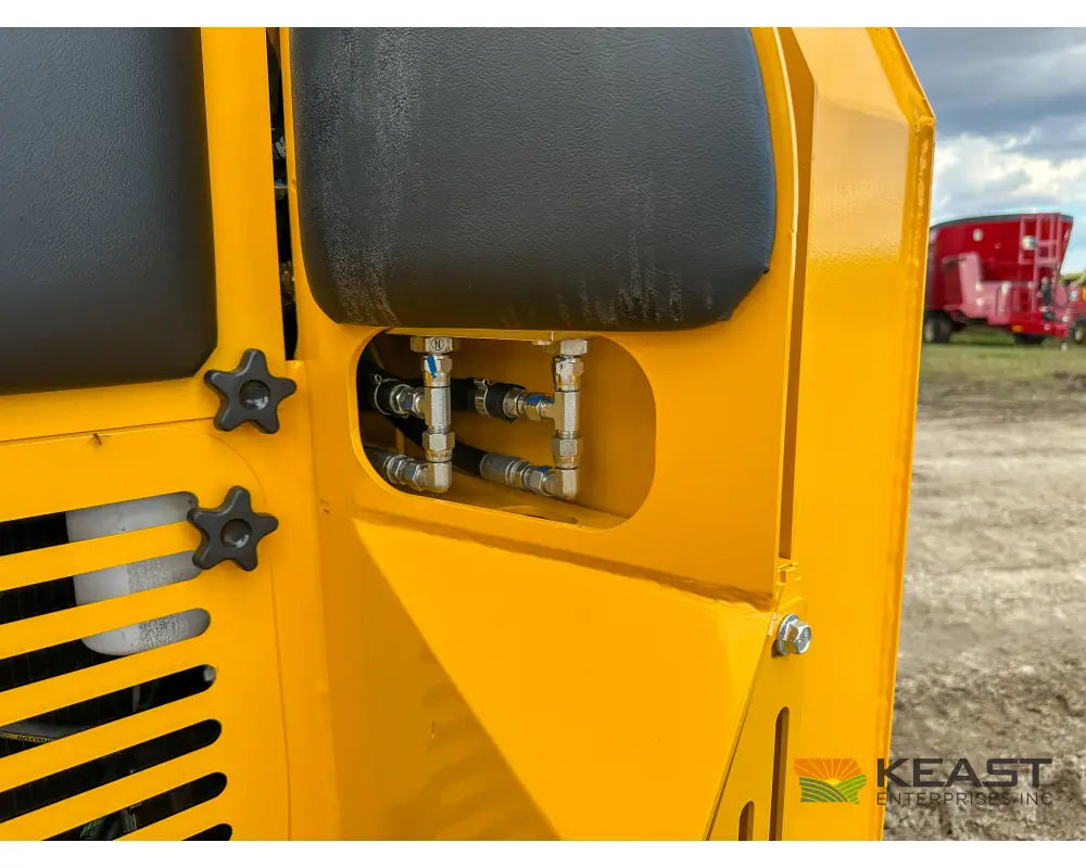 Baumalight TRL630Y Tracked Mini Skid Steer 2-Speed Hydrostat 23 hp Diesel Mini Skid Steer