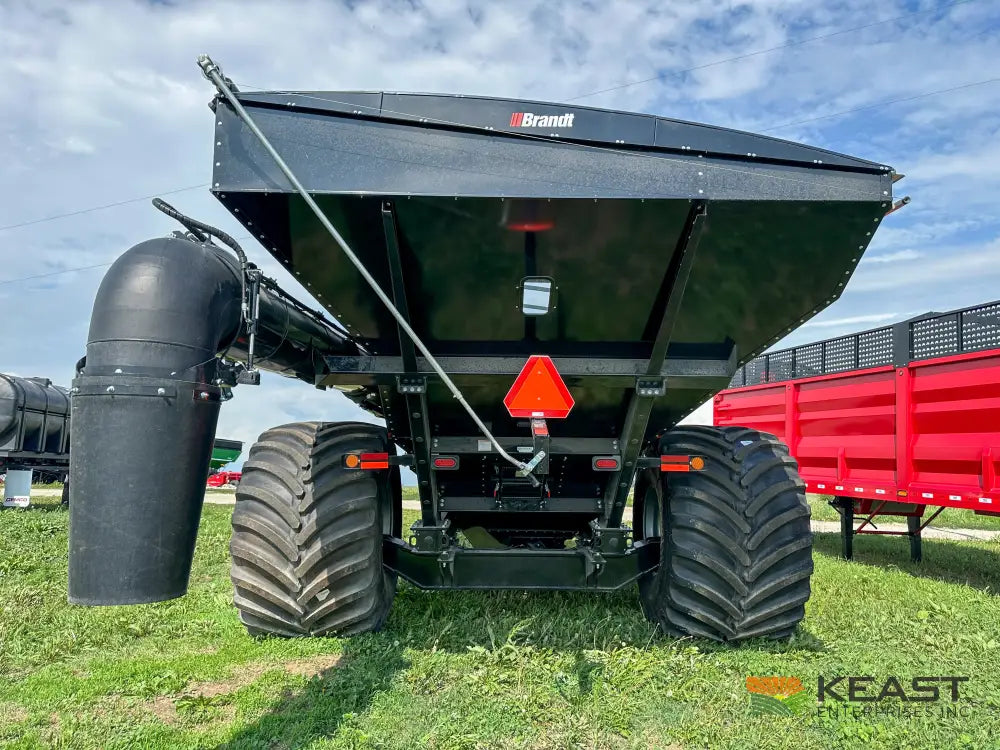 Brandt 1120XT Grain Cart - 1,100 Bushel Capacity Roll Tarp 20’’ Discharge Scales Grain Carts