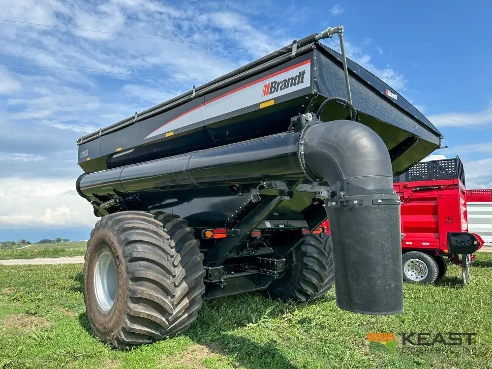 Brandt 1120XT Grain Cart - 1,100 Bushel Capacity Roll Tarp 20’’ Discharge Scales Grain Carts