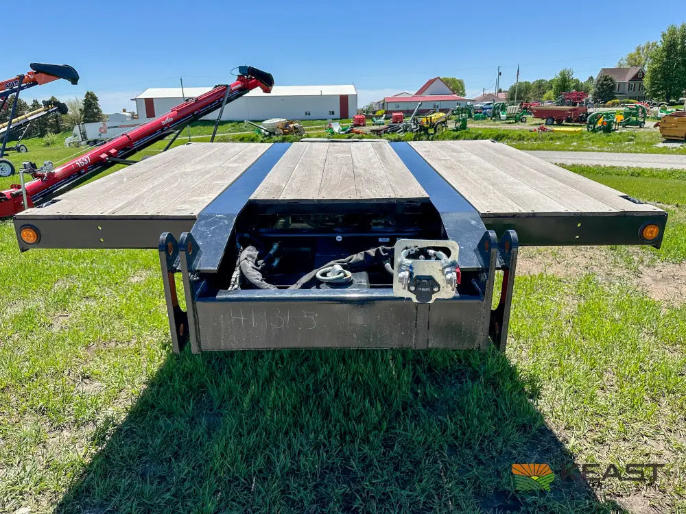 Brandt H450 45 Ton On-Highway RGN Trailer - 33’ 6’’ Deck Well 17’’ Deck Height Trailers