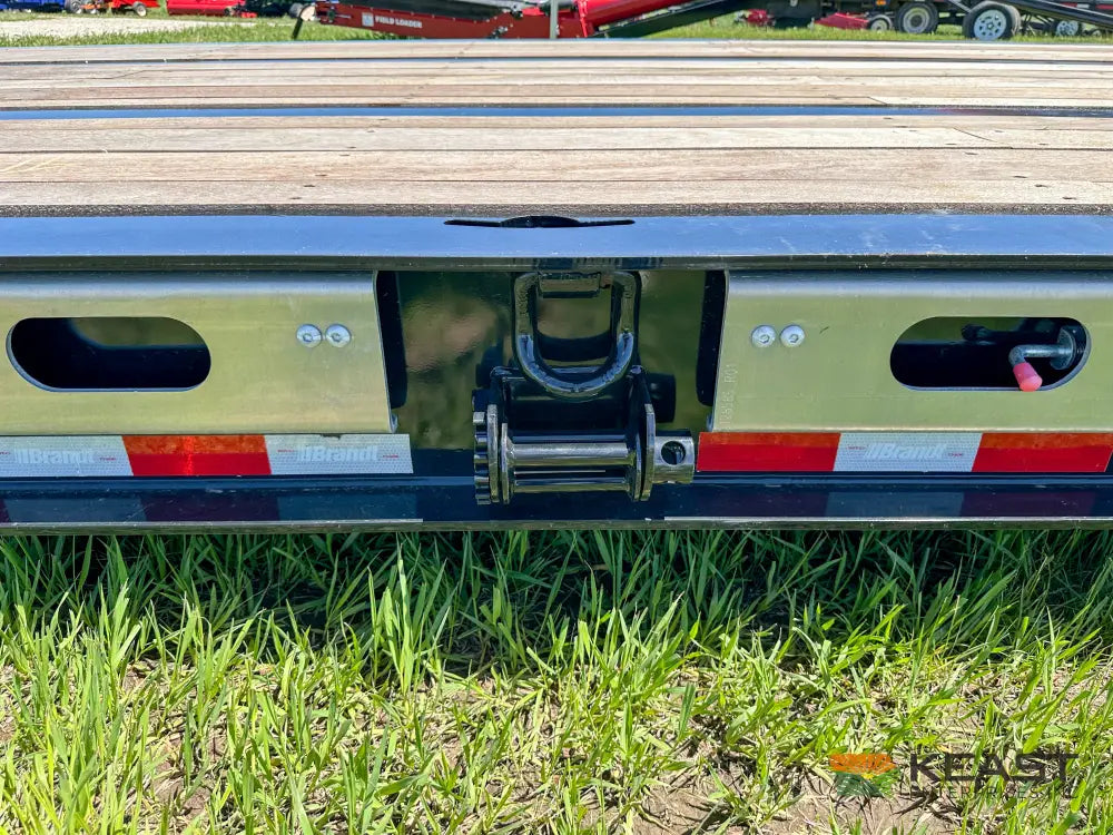 Brandt H450 45 Ton On-Highway RGN Trailer - 33’ 6’’ Deck Well 17’’ Deck Height Trailers