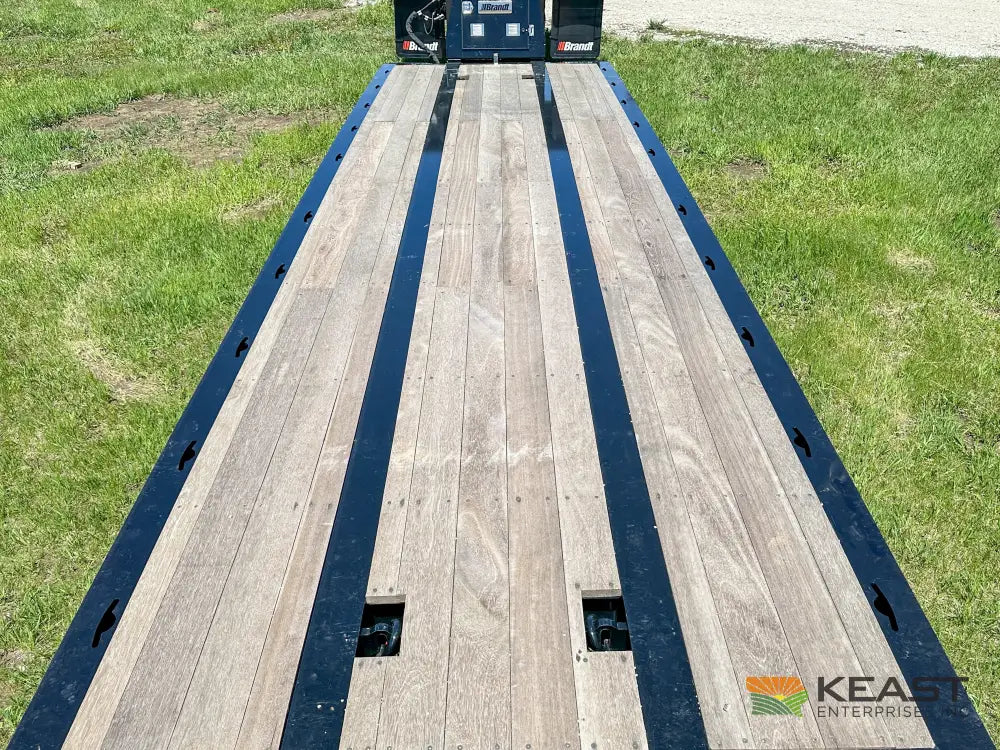 Brandt H450 45 Ton On-Highway RGN Trailer - 33’ 6’’ Deck Well 17’’ Deck Height Trailers