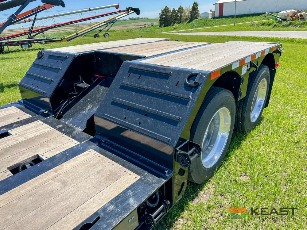 Brandt H450 45 Ton On-Highway RGN Trailer - 33’ 6’’ Deck Well 17’’ Deck Height Trailers