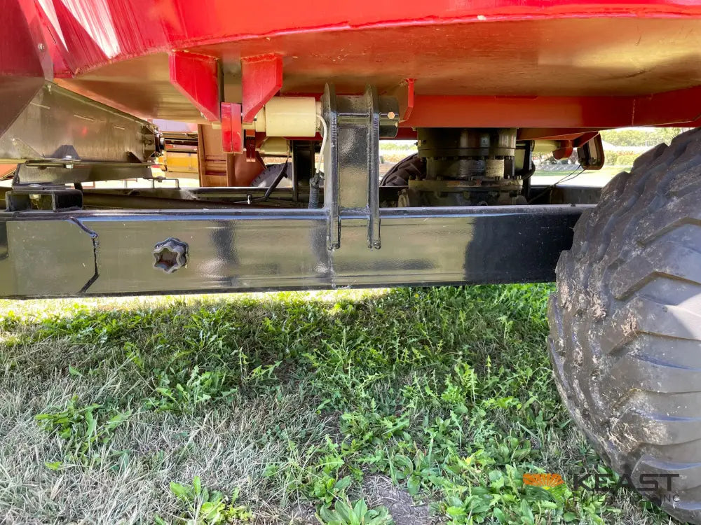 Cloverdale 420T Feed Wagon - 498 Cu Ft Capacity WeighTronix Scale Feed Wagons