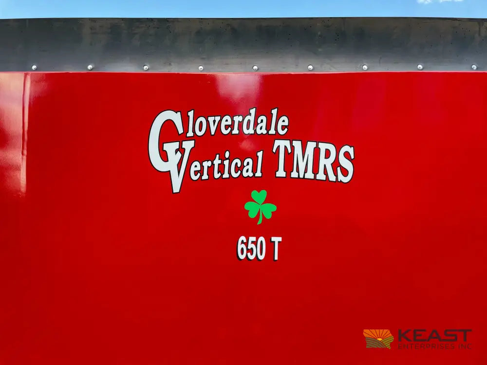Cloverdale 650T Feed Wagon 830 Cu Ft Capacity WeighTronix Scale Feed Wagons