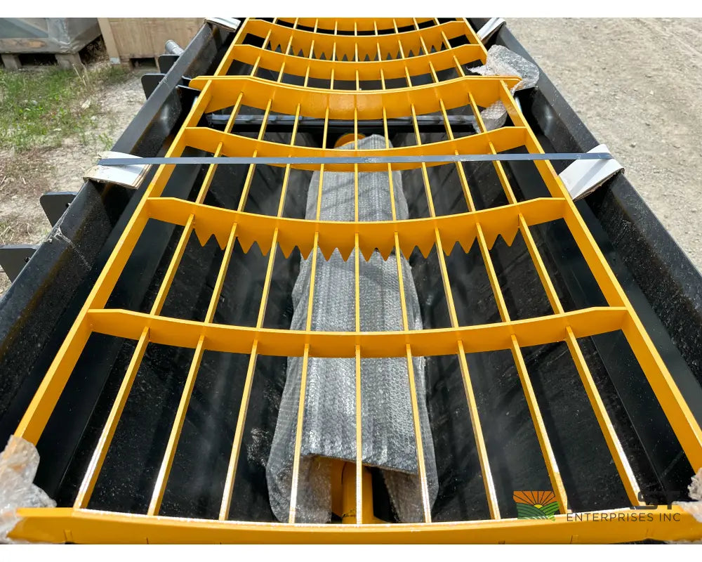 Danuser Mega Mixer Mixing Bucket - 3/4 Yard Capacity 8’’ Auger Skid Steer Mount S75 Mixing Bucket