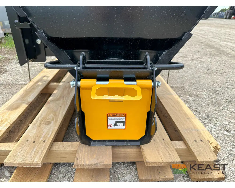 Danuser Mega Mixer Mixing Bucket - 3/4 Yard Capacity 8’’ Auger Skid Steer Mount S75 Mixing Bucket