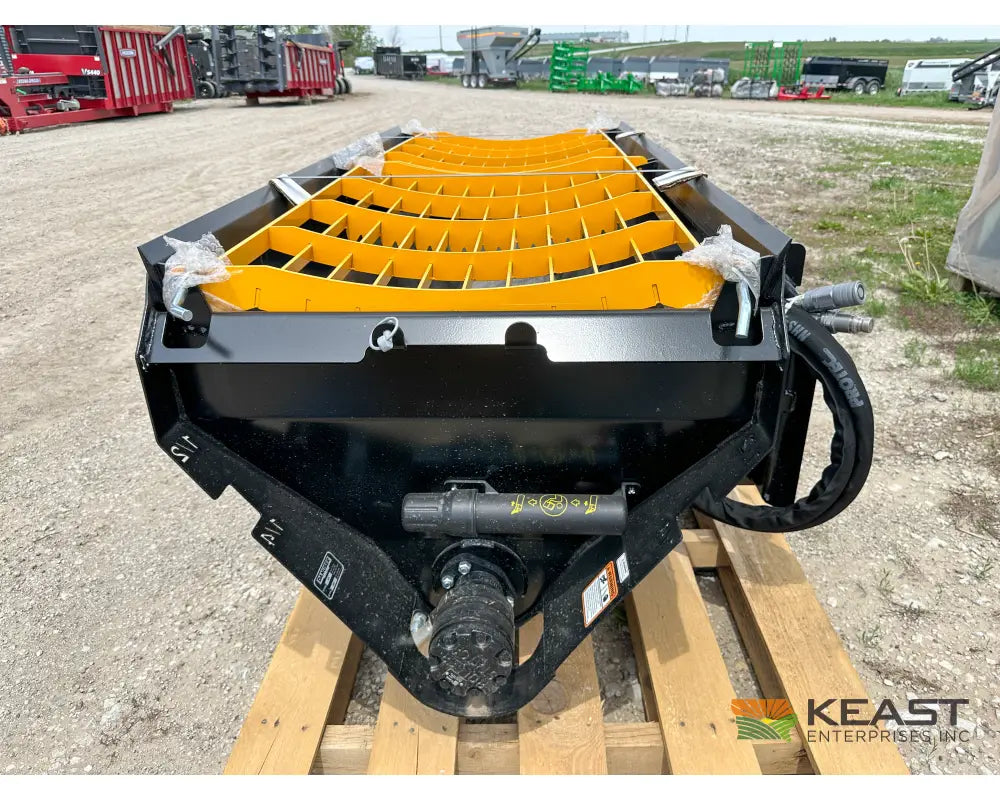 Danuser Mega Mixer Mixing Bucket - 3/4 Yard Capacity 8’’ Auger Skid Steer Mount S75 Mixing Bucket