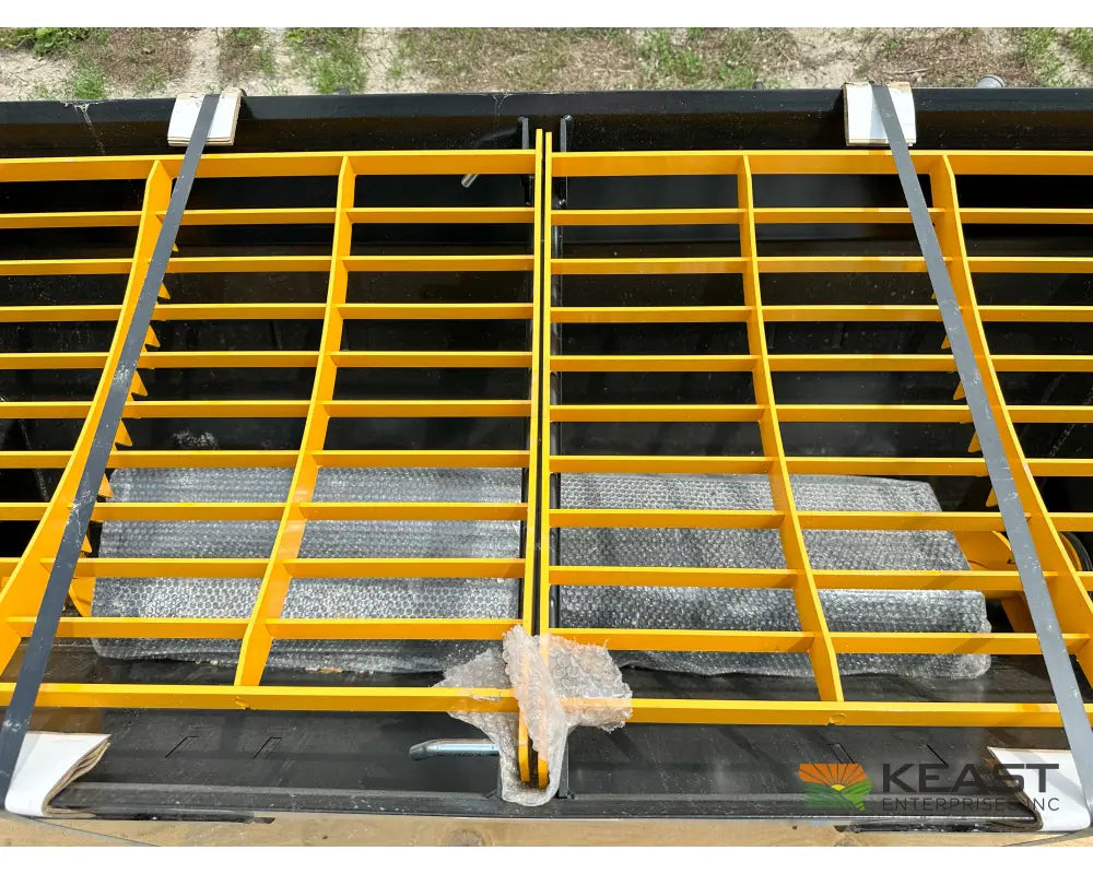 Danuser Mega Mixer Mixing Bucket - 3/4 Yard Capacity 8’’ Auger Skid Steer Mount S75 Mixing Bucket