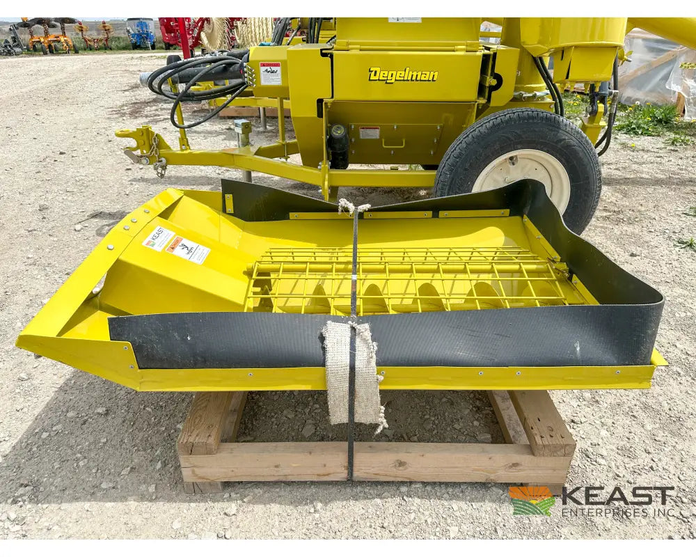 Degelman Renn RMC24 Roller Mill - 16’’x24’’ Rolls Feed Auger Discharge Auger Roller Mills