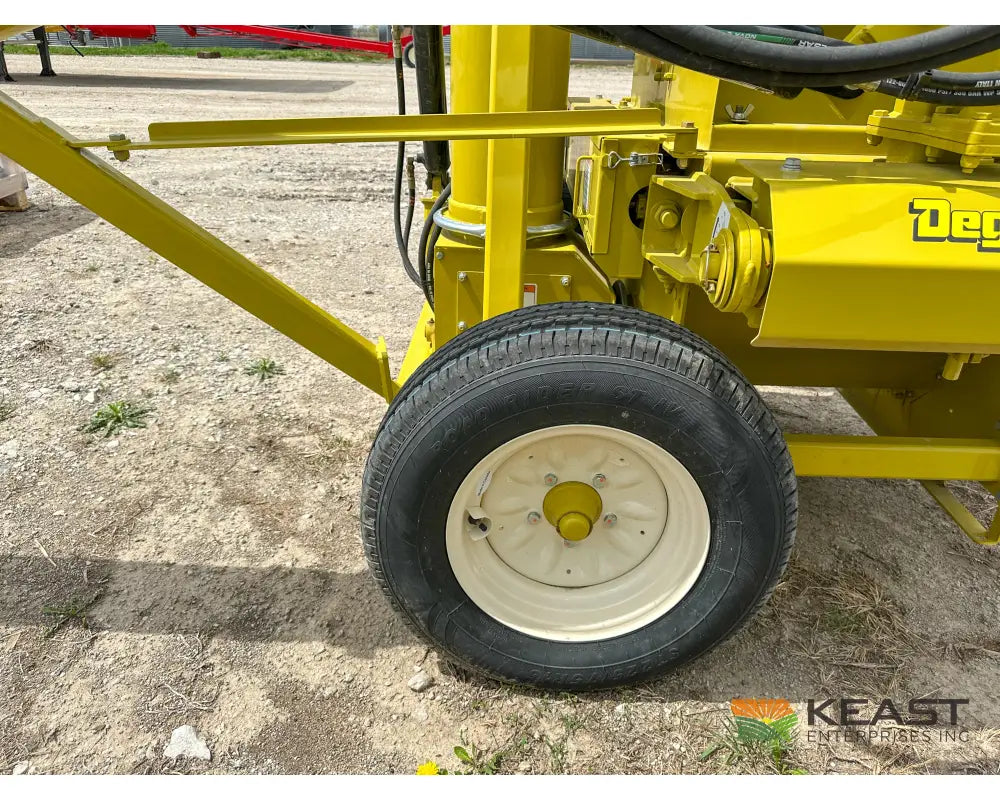 Degelman Renn RMC24 Roller Mill - 16’’x24’’ Rolls Feed Auger Discharge Auger Roller Mills