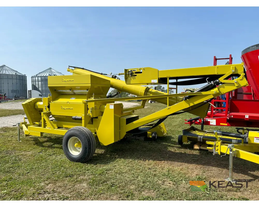 Degelman Renn RMC48 Roller Mill - PTO Drive Conveyor Discharge 16’’ x 48’’ Cast Rolls Roller Mills