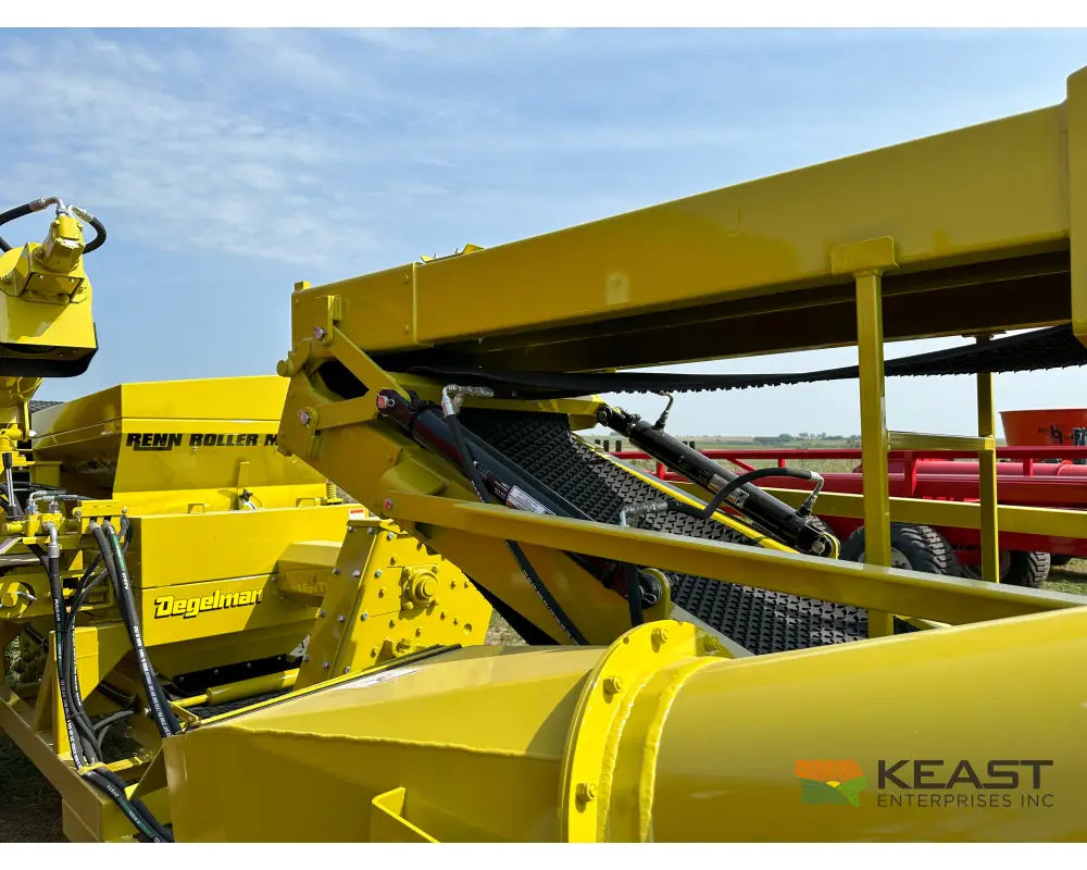 Degelman Renn RMC48 Roller Mill - PTO Drive Conveyor Discharge 16’’ x 48’’ Cast Rolls Roller Mills