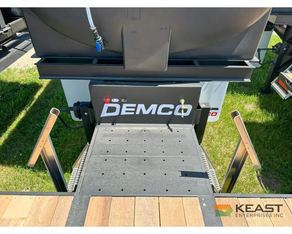 Demco 42’ Sprayer Liquid Tender Trailer - Dual 3,250 Gal Tanks 15’6’’ Deck Space Liquid Tender Trailers