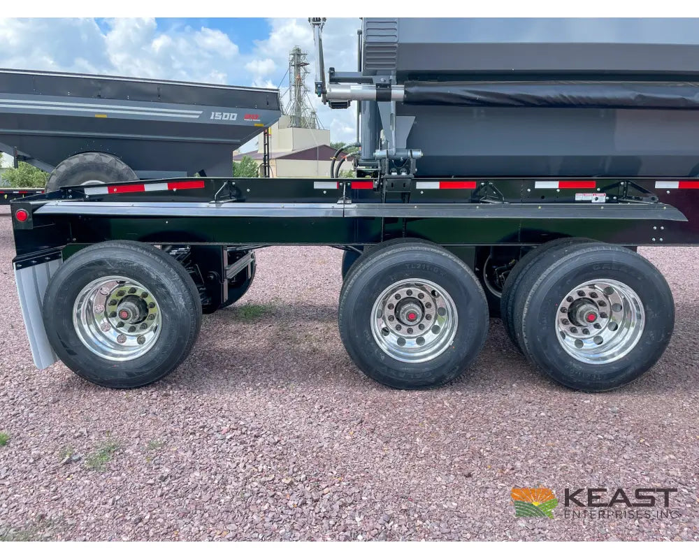 Demco Side Dump Trailer Triple Axle Air Ride 34’ Tub 128’’ Iowa Spread Axle Side Dump Trailers