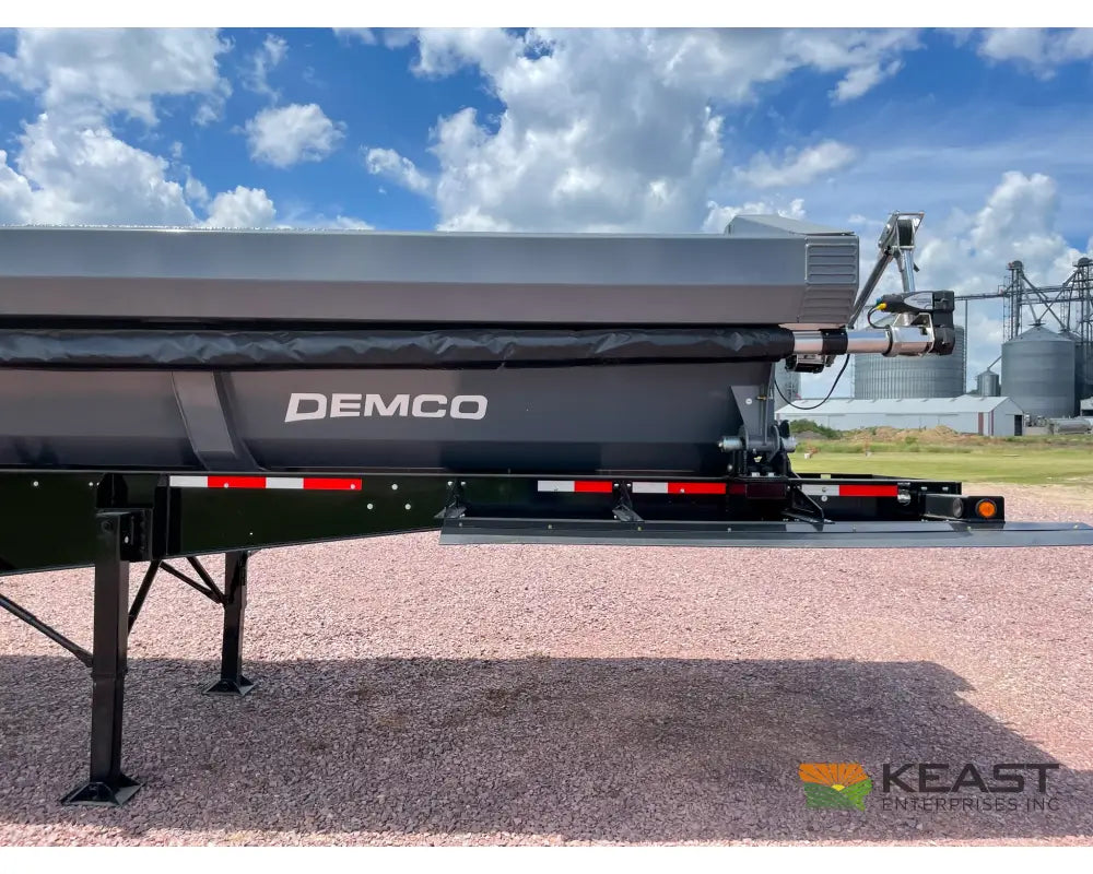 Demco Side Dump Trailer Triple Axle Air Ride 34’ Tub 128’’ Iowa Spread Axle Side Dump Trailers