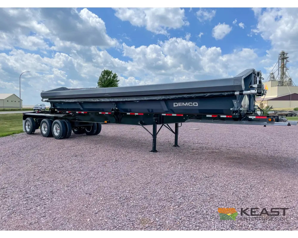 Demco Side Dump Trailer Triple Axle Air Ride 34’ Tub 128’’ Iowa Spread Axle Side Dump Trailers