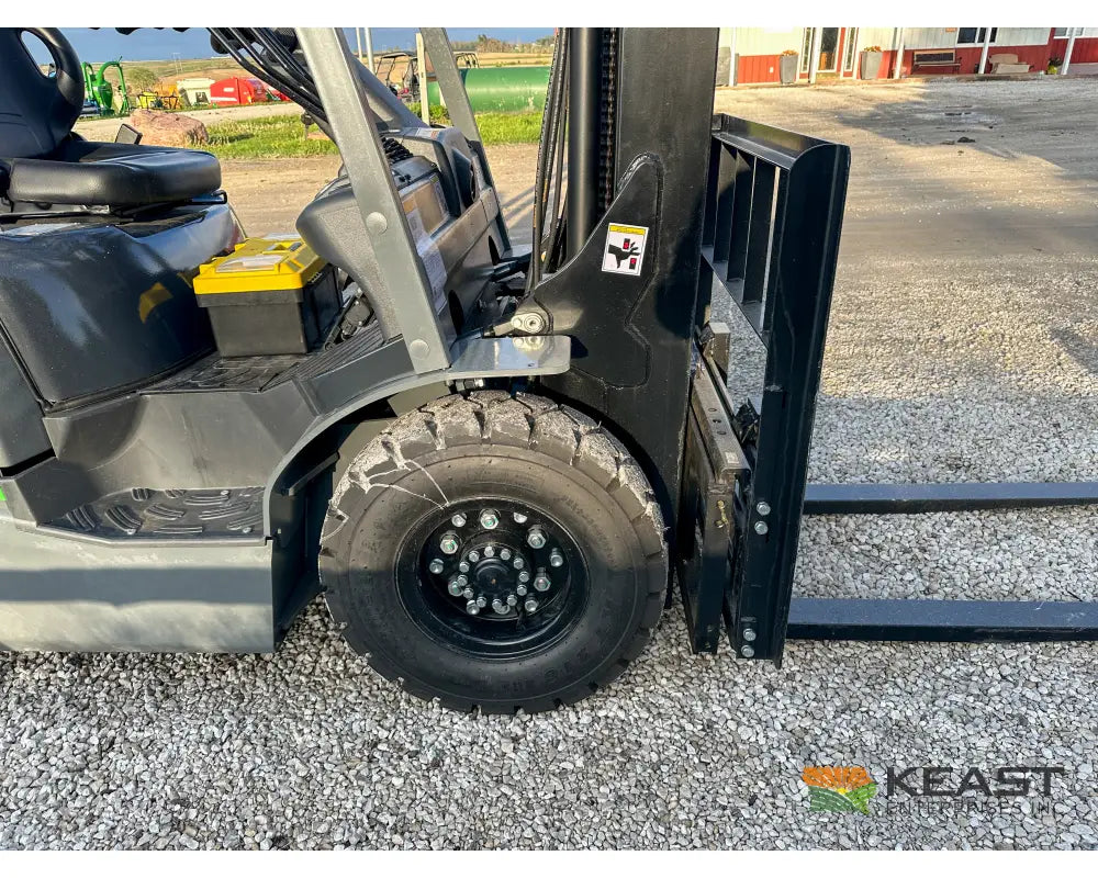 Erixon Ranko R55 Forklift - 5,500 lb Capacity 61 HP Dual Gas and LPG 16’ 6’’ Lift Height Forklifts