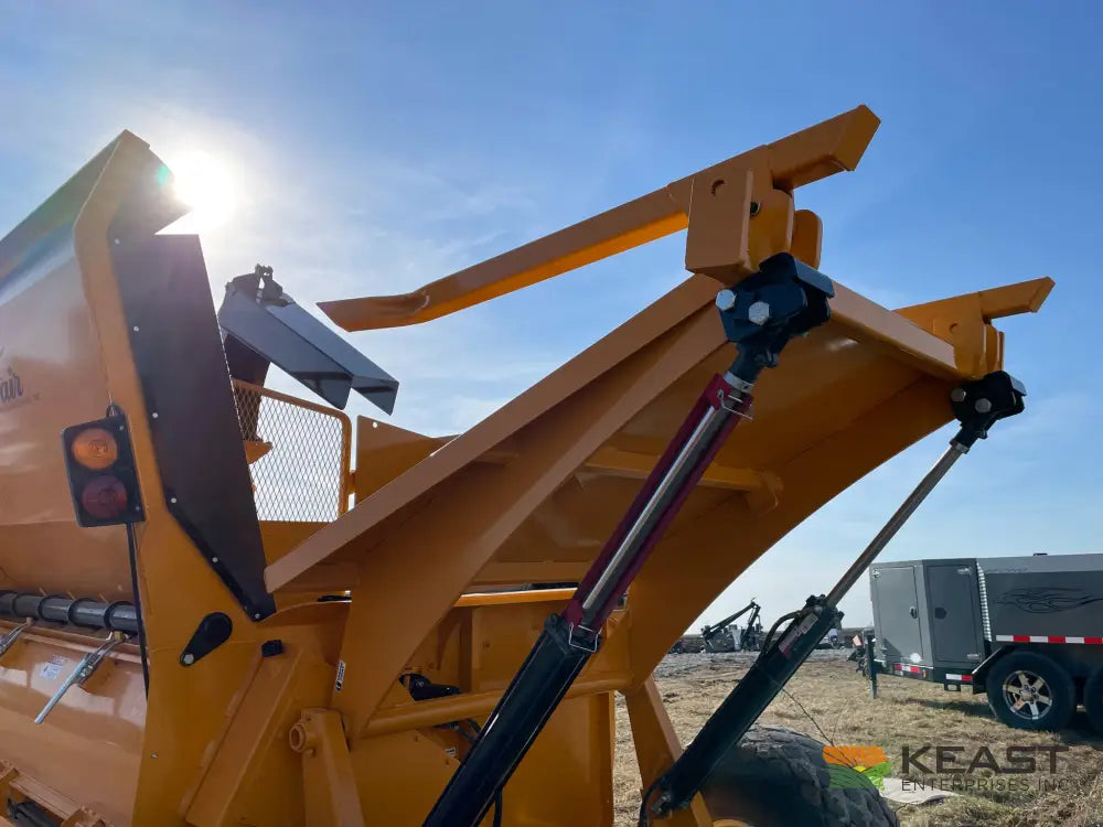 Fair 7830TD Bale Processor Integrated Fan and Blower Bale Processors