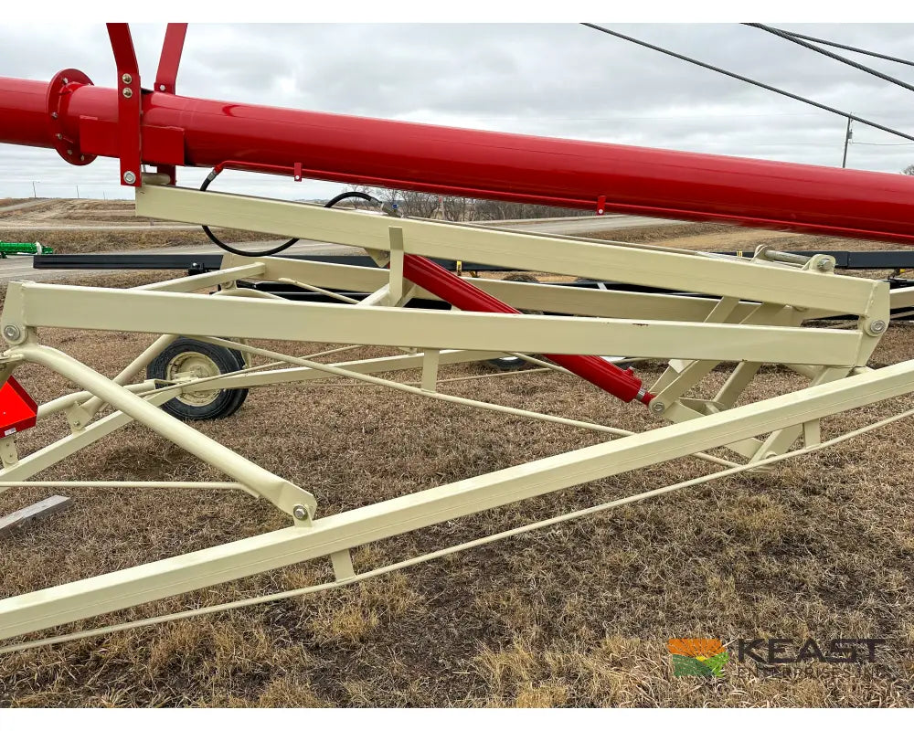 Farm King 1070 Auger - 10’’ x 70’ Manual Swingaway Intake Scissor Lift Augers