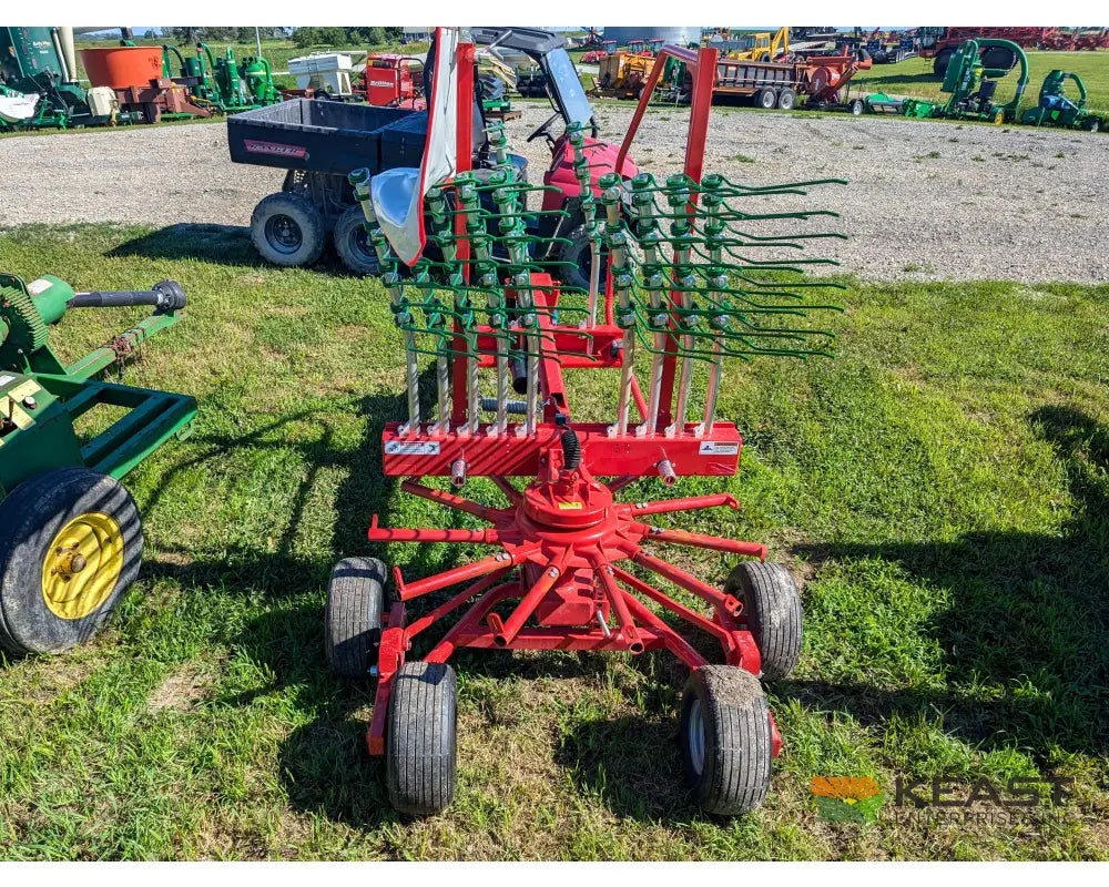 Farm King RR420FK Rotary Rake 13.8’ Working Width 6.5’ Transport Width Pull Type Hay Rakes