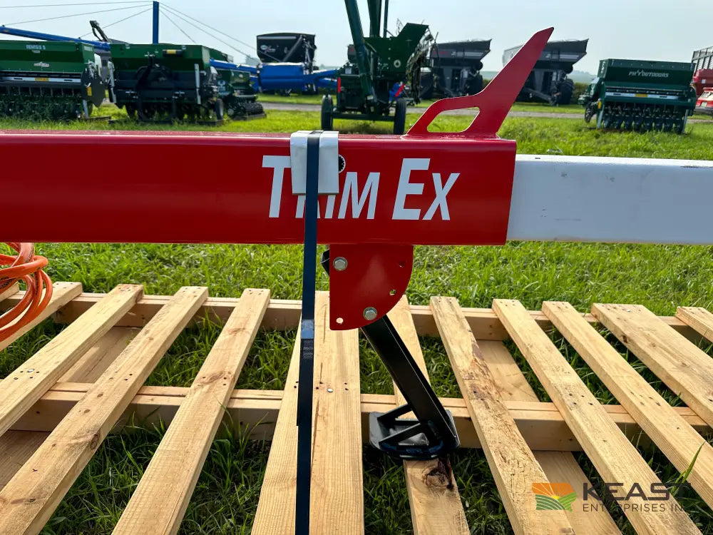 Fecon Trim Ex Extending Tree Saws 18 26’ Total Reach 24’’ Blade Tree Saws