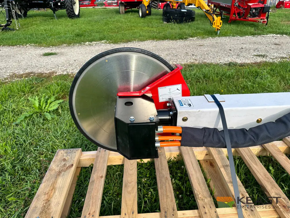 Fecon Trim Ex Extending Tree Saws 18 26’ Total Reach 24’’ Blade Tree Saws