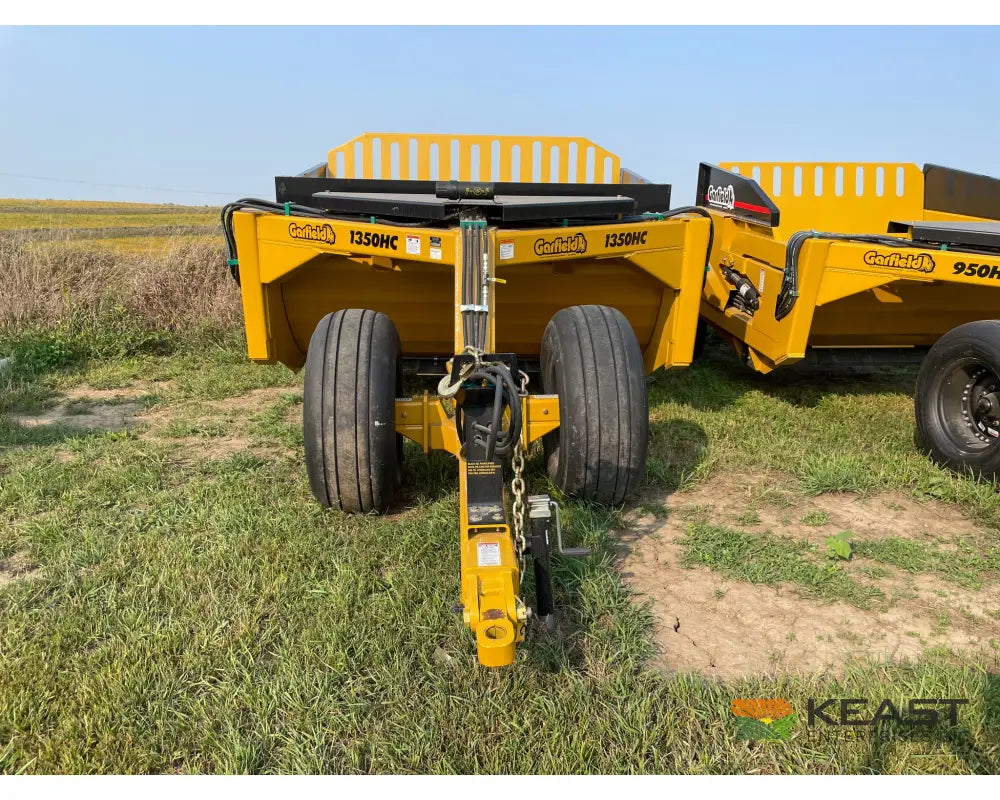 Garfield 1350HC 13 Yard Ejection Scraper 9’ Working Width Ejection Scrapers