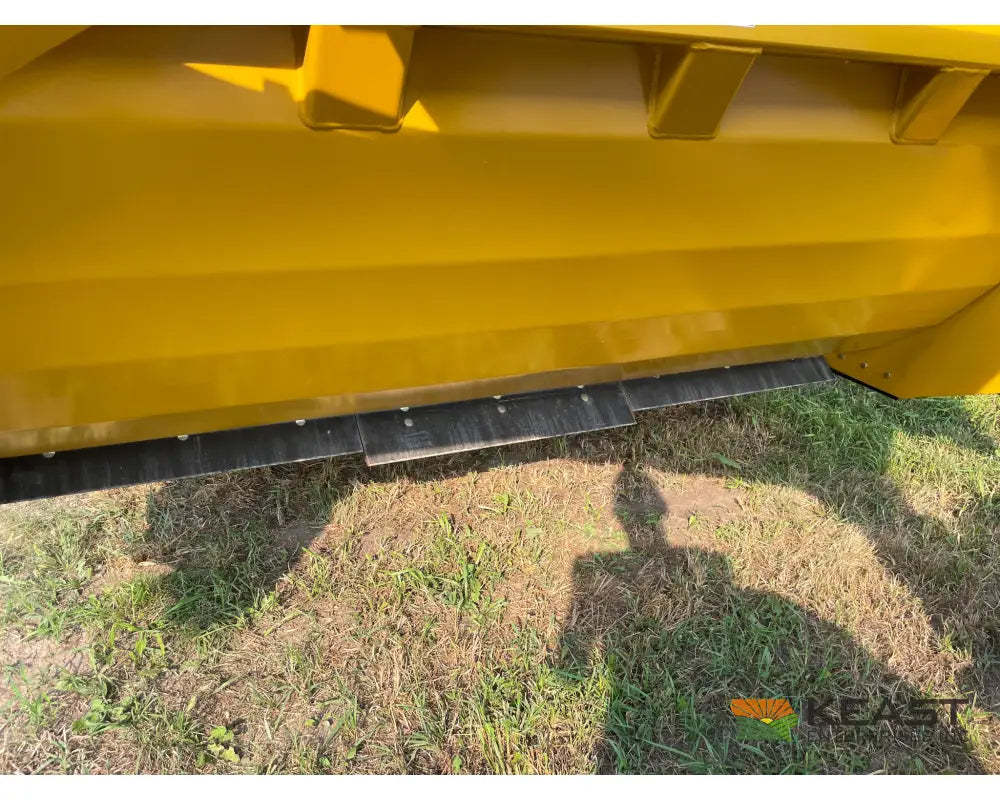 Garfield 1350HC 13 Yard Ejection Scraper 9’ Working Width Ejection Scrapers