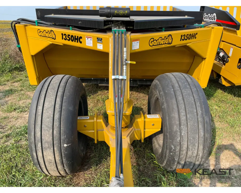 Garfield 1350HC 13 Yard Ejection Scraper 9’ Working Width Ejection Scrapers