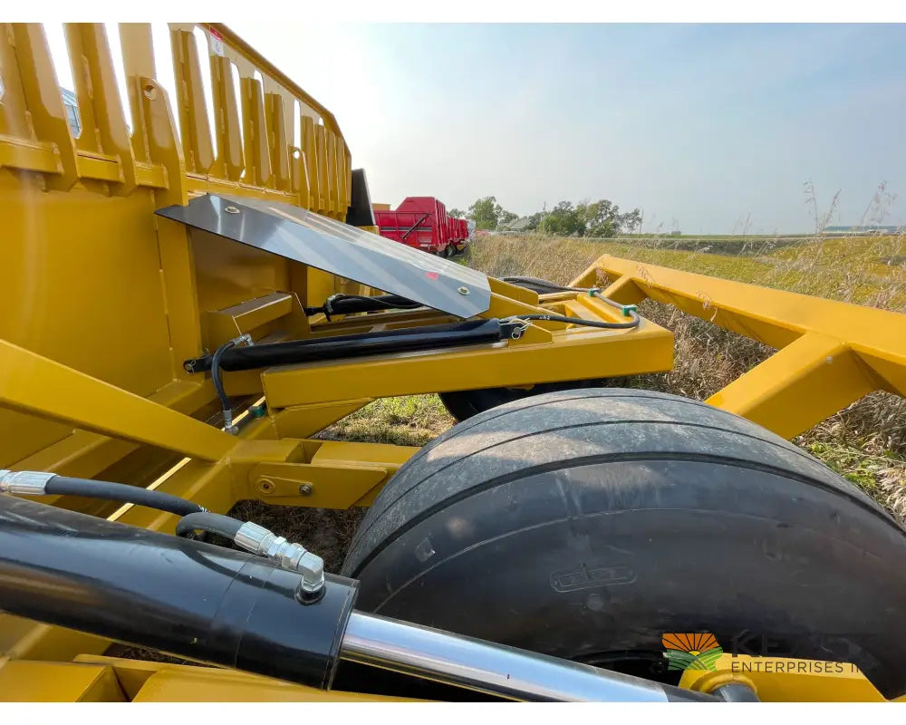 Garfield 1350HC 13 Yard Ejection Scraper 9’ Working Width Ejection Scrapers