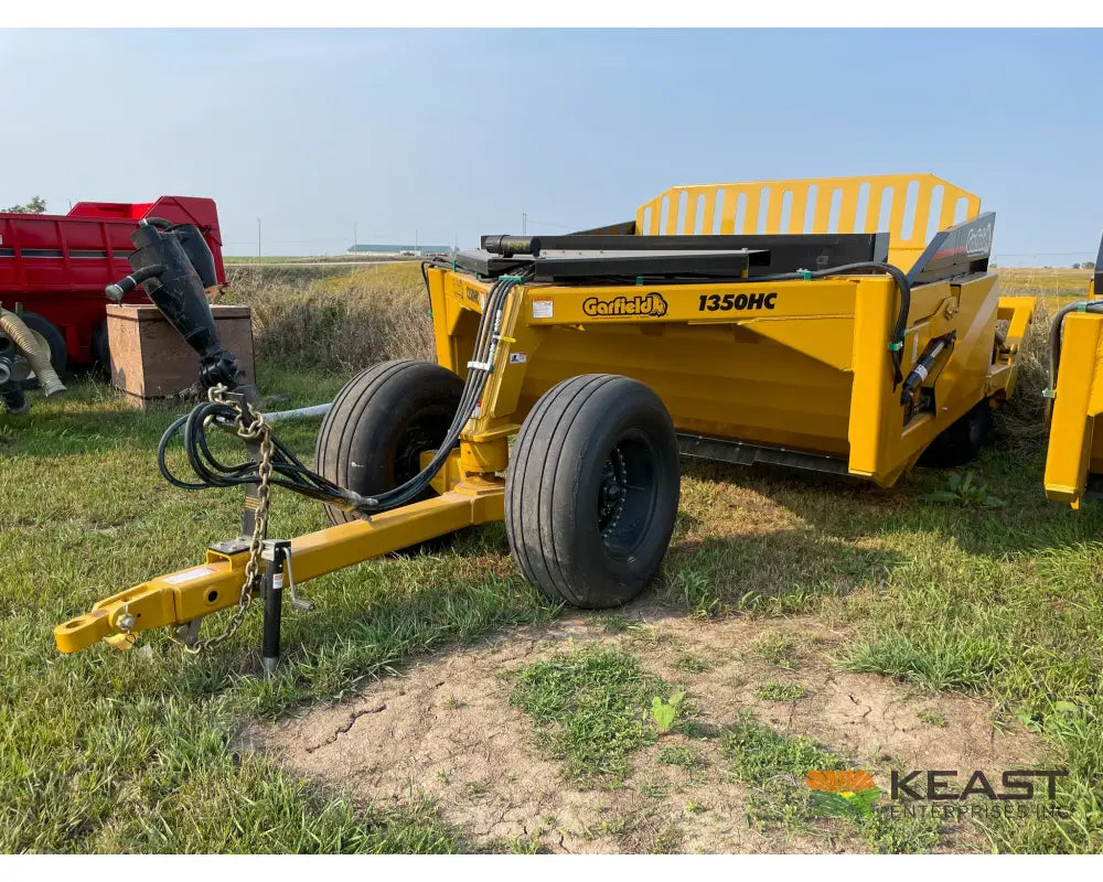 Garfield 1350HC 13 Yard Ejection Scraper 9’ Working Width Ejection Scrapers