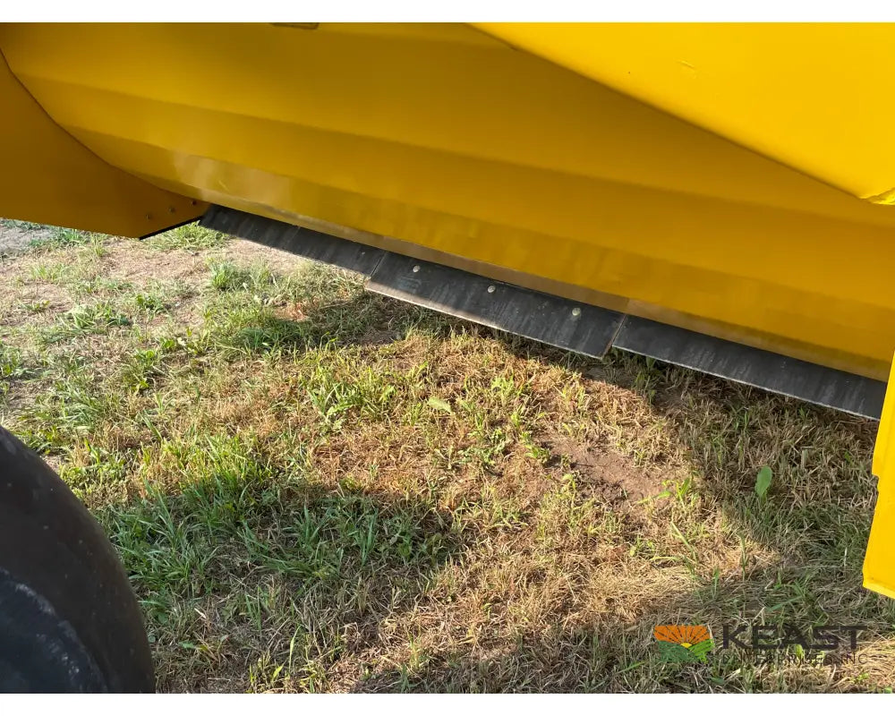 Garfield 1350HC 13 Yard Ejection Scraper 9’ Working Width Ejection Scrapers