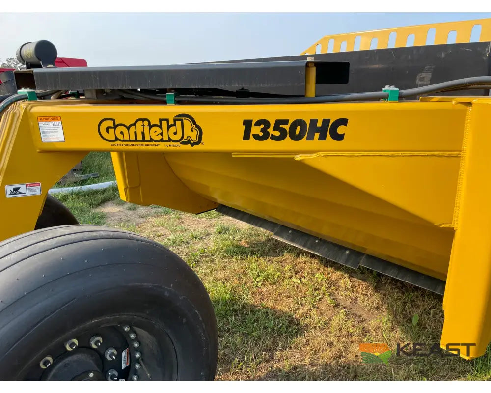 Garfield 1350HC 13 Yard Ejection Scraper 9’ Working Width Ejection Scrapers