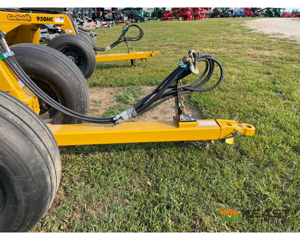 Garfield 1350HC 13 Yard Ejection Scraper 9’ Working Width Ejection Scrapers