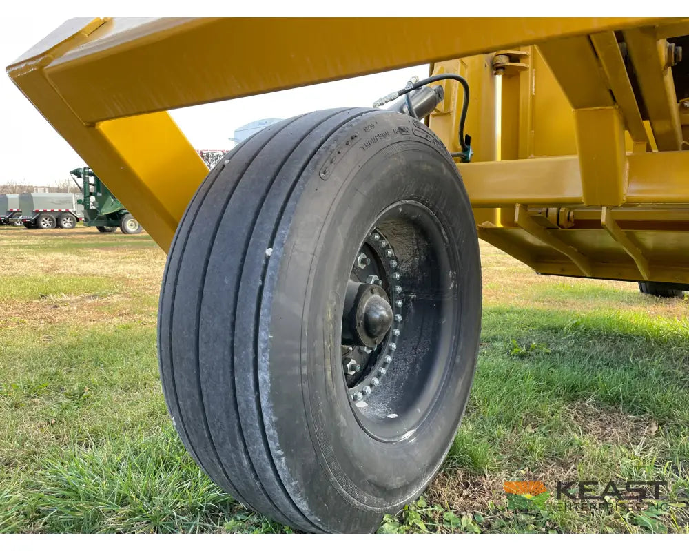 Garfield 950HC 9 Yard Ejection Scraper 7’ Working Width Ejection Scrapers