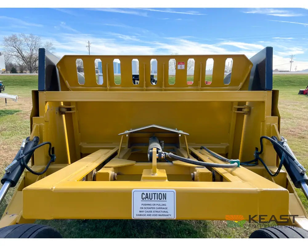 Garfield 950HC 9 Yard Ejection Scraper 7’ Working Width Ejection Scrapers