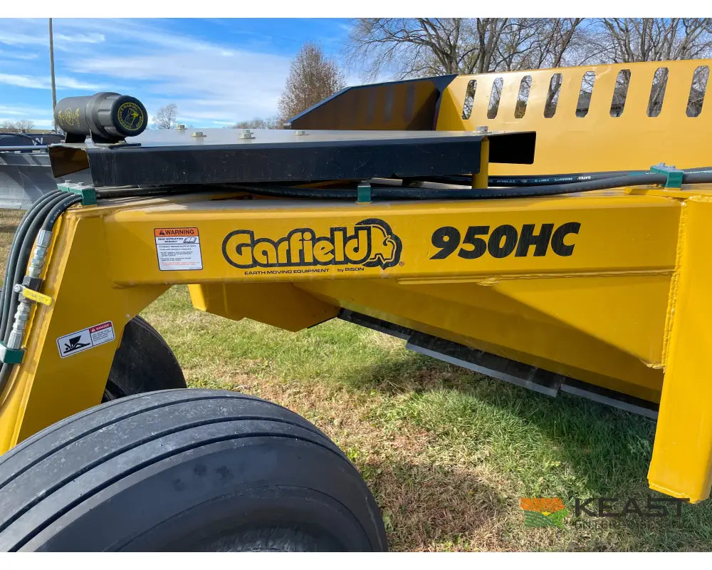 Garfield 950HC 9 Yard Ejection Scraper 7’ Working Width Ejection Scrapers