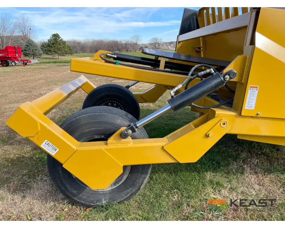 Garfield 950HC 9 Yard Ejection Scraper 7’ Working Width Ejection Scrapers