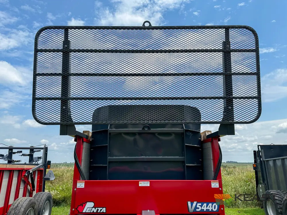 Hagedorn 5440 Manure Spreader 684 Cu Ft Heaped Capacity 500/50R22.5 Tires Manure Spreaders