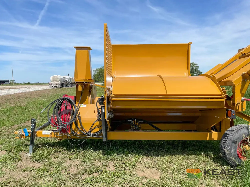 Haybuster 2754 Bale Processor - Integrated Fan and Blower Containment Kit Bale Processors