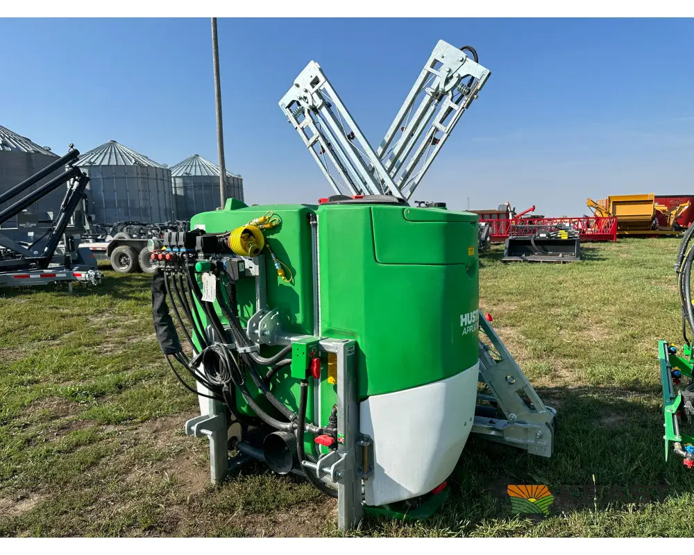 Hustler 1150 300 Gallon 3pt Field Sprayer - 40’ Boom 29 GPM PTO Pump Sprayers