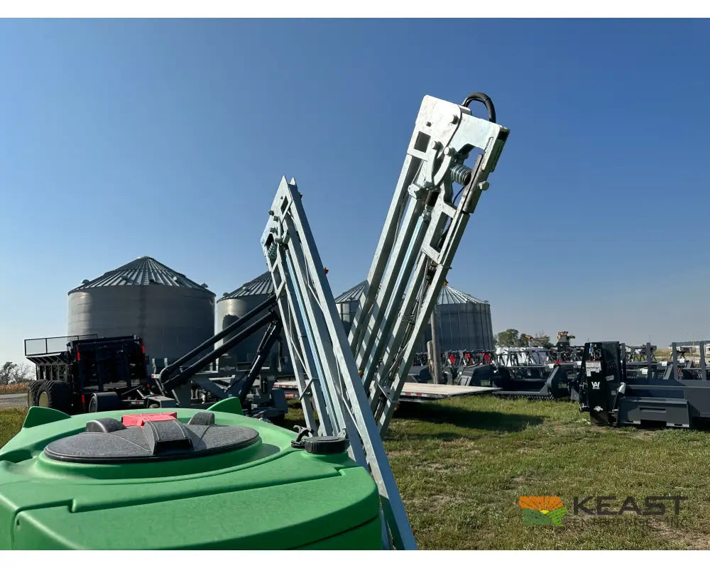 Hustler 1150 300 Gallon 3pt Field Sprayer - 40’ Boom 29 GPM PTO Pump Sprayers