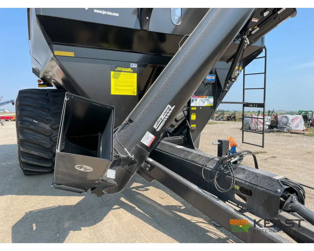 J&M 1112 Grain Cart - 1,150 Bushel Capacity Roll Tarp 20’’ Discharge Scales Grain Carts