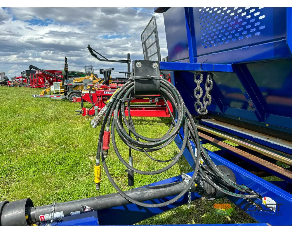 JBS VMEC 2448 Manure Spreader 780 Cu Ft Heaped Capacity Vertical Beaters Manure Spreaders